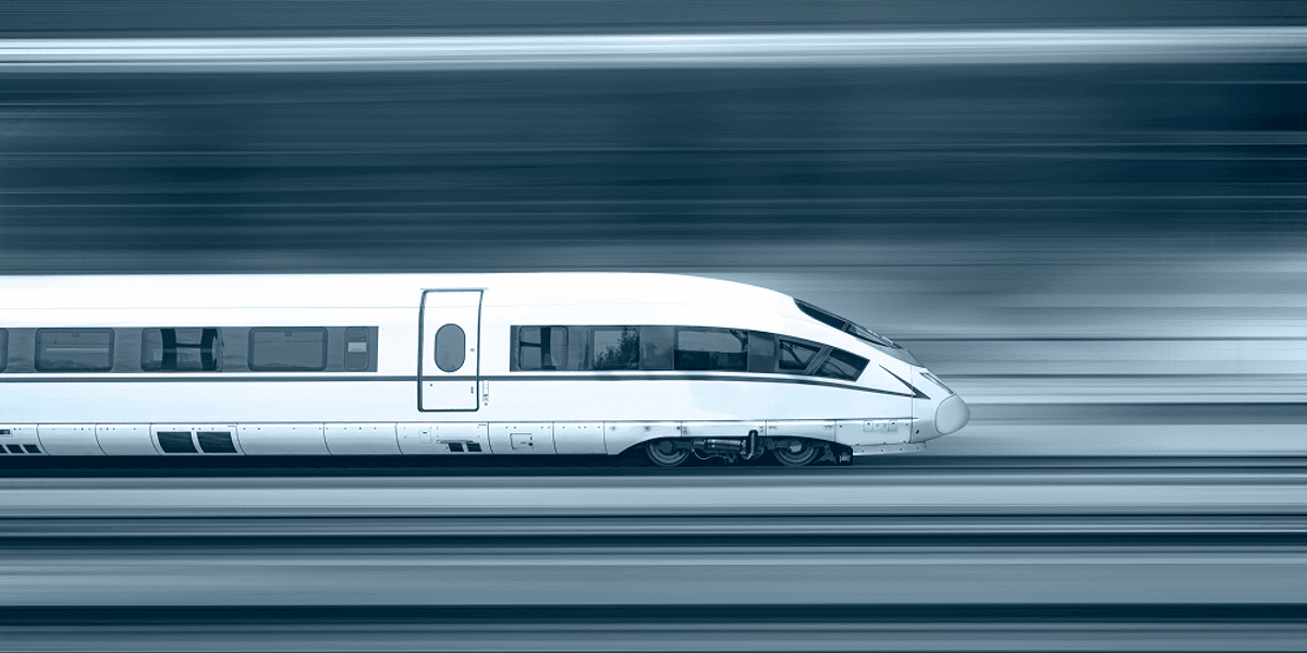 Monitore und Touchscreens für den Schienenverkehr