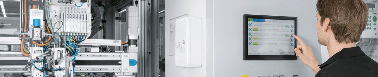 Monitore für die Maschinensteuerung